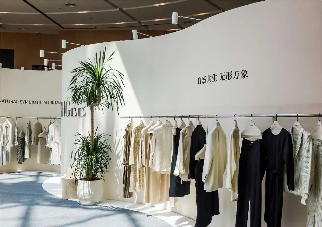 昔日“中国版ZARA”，拉夏贝尔彻底告别资本市场